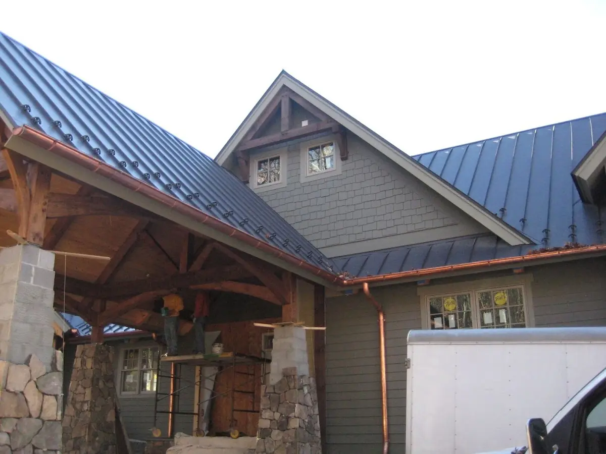 Craftsman Roofing team delivering quality roofing work in St. Albans